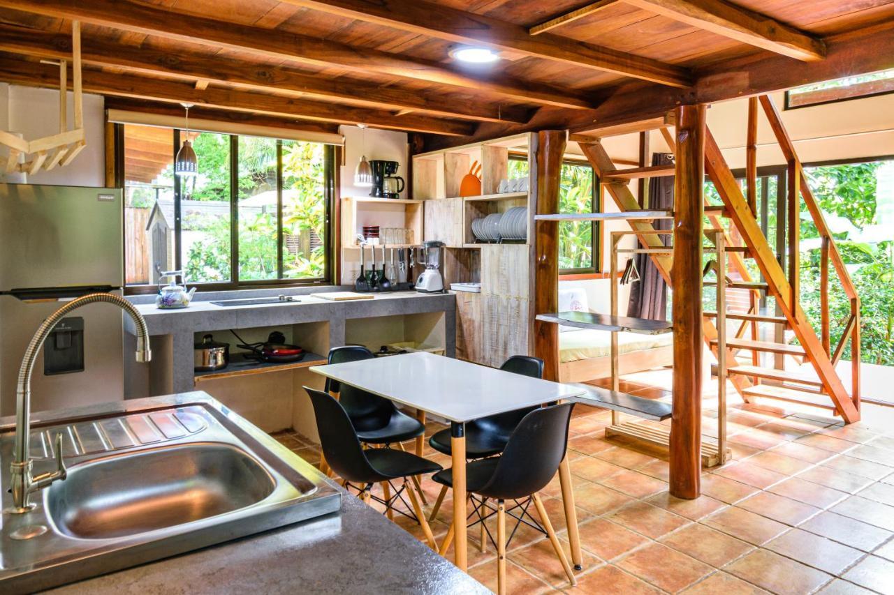 Funky Monkey Lodge Playa Santa Teresa  외부 사진