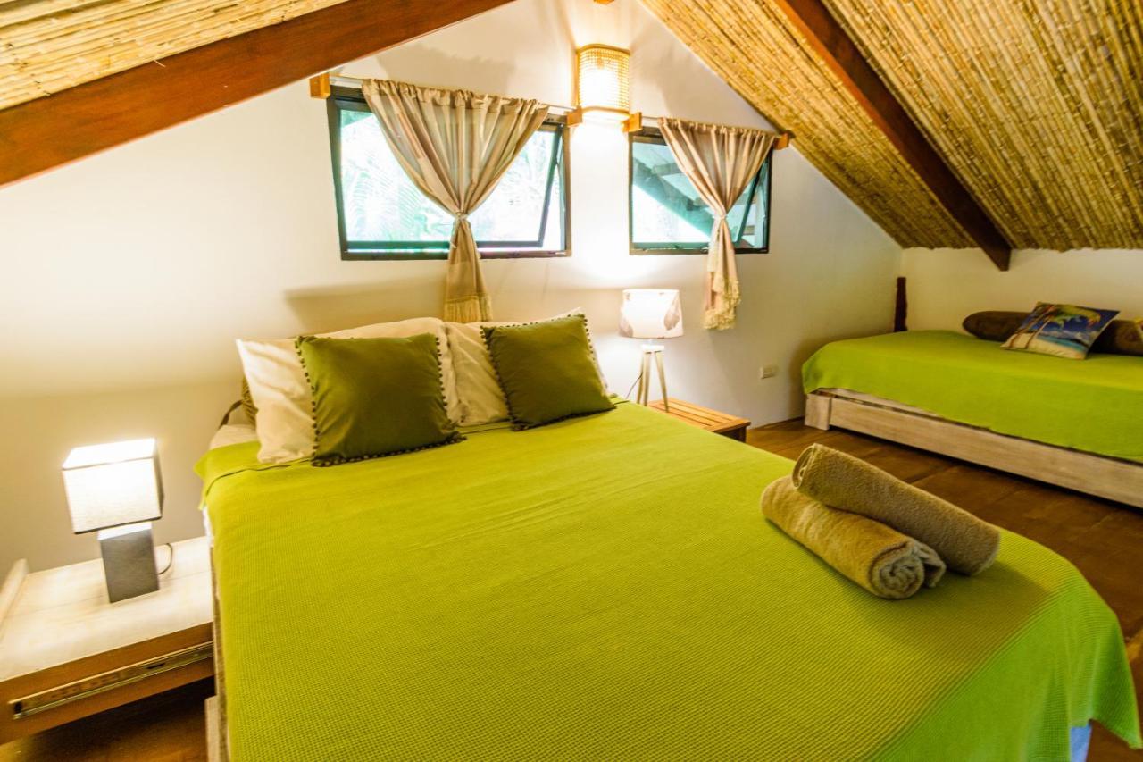 Funky Monkey Lodge Playa Santa Teresa  외부 사진