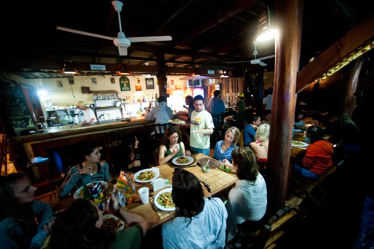 Funky Monkey Lodge Playa Santa Teresa  외부 사진